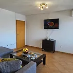 Large Seaview Apt, 150m To Beach, 4km From - Nora Apartment