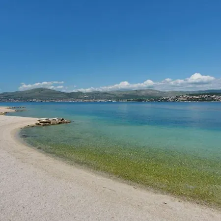 Large Seaview Apt, 150m To Beach, 4km From - Nora * Trogir