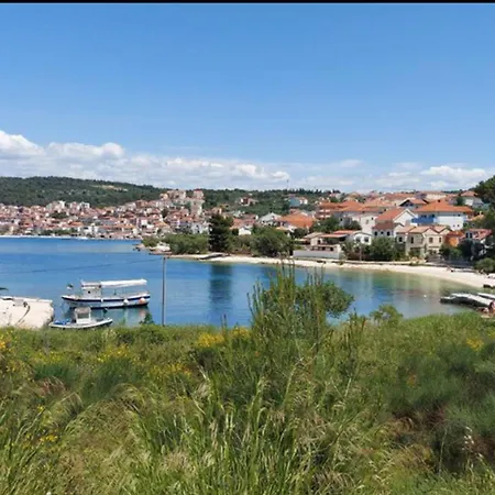 Large Seaview Apt, 150m To Beach, 4km From - Nora