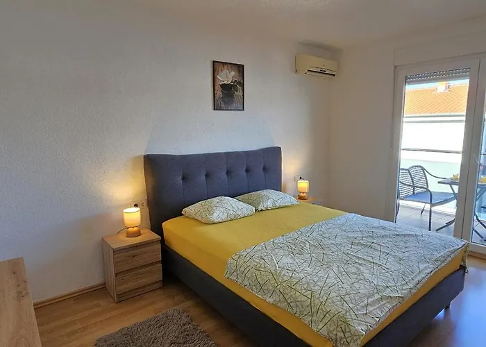 公寓 Large Seaview Apt, 150m To Beach, 4km From - Nora
