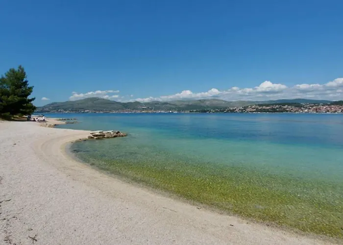 Large Seaview Apt, 150m To Beach, 4km From - Nora * Trogir